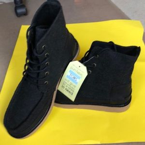 Toms Black Searcher boots